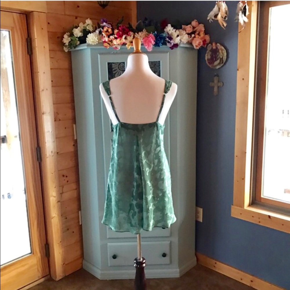 VICTORIA'S SECRET Stylish Nightie. NEW! - Picture 4 of 5